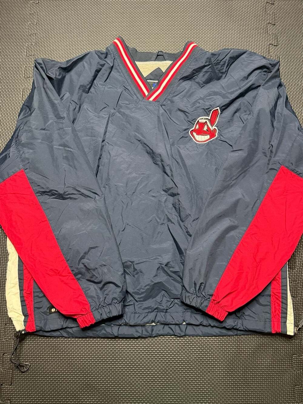 Vintage Holloway Cleveland Indians MLB Chief Wahoo Windbreaker Pullover Jacket L